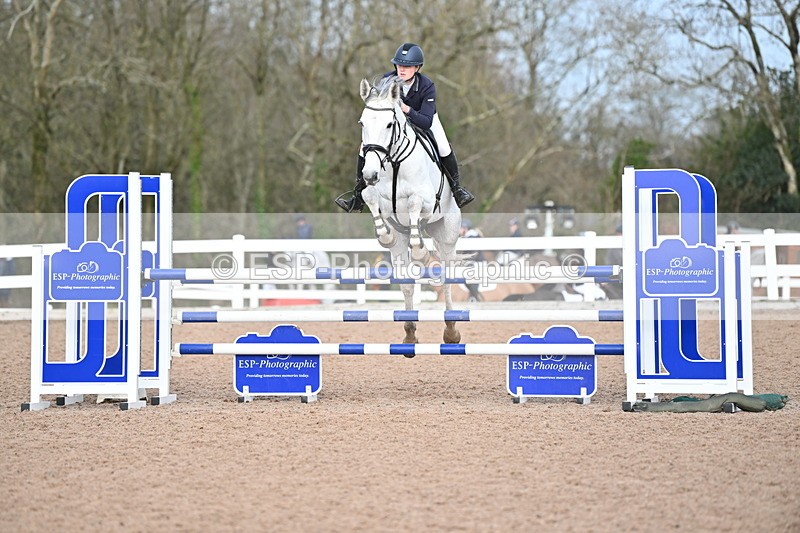 231208A-123031-00716 - Cls 5 Newcomers & 1.10m Open