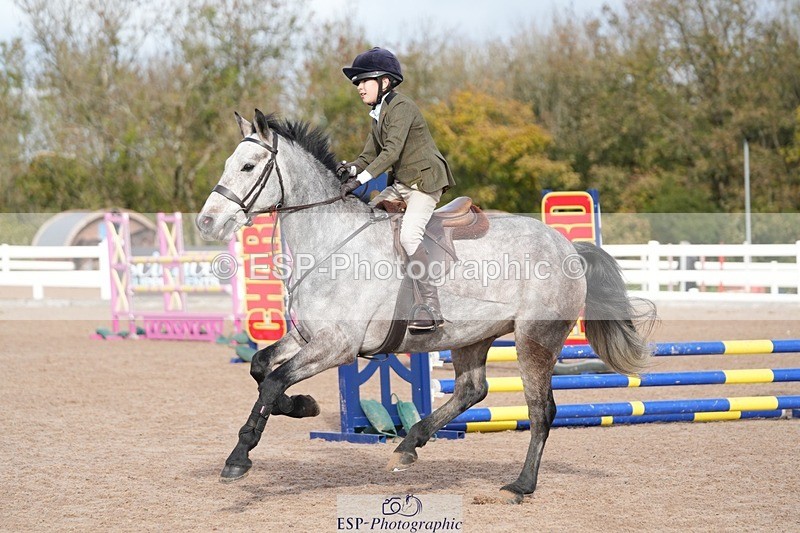 251026-121446-02351 - Cls 4 Pony Winter Novice + 80cm Open