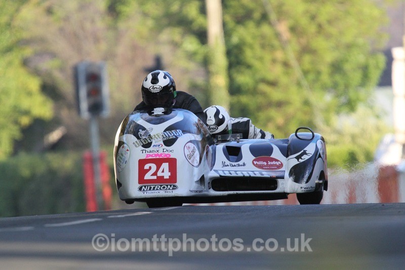 IMG_5514 - Thursday Practice - TT 2013 Side Car