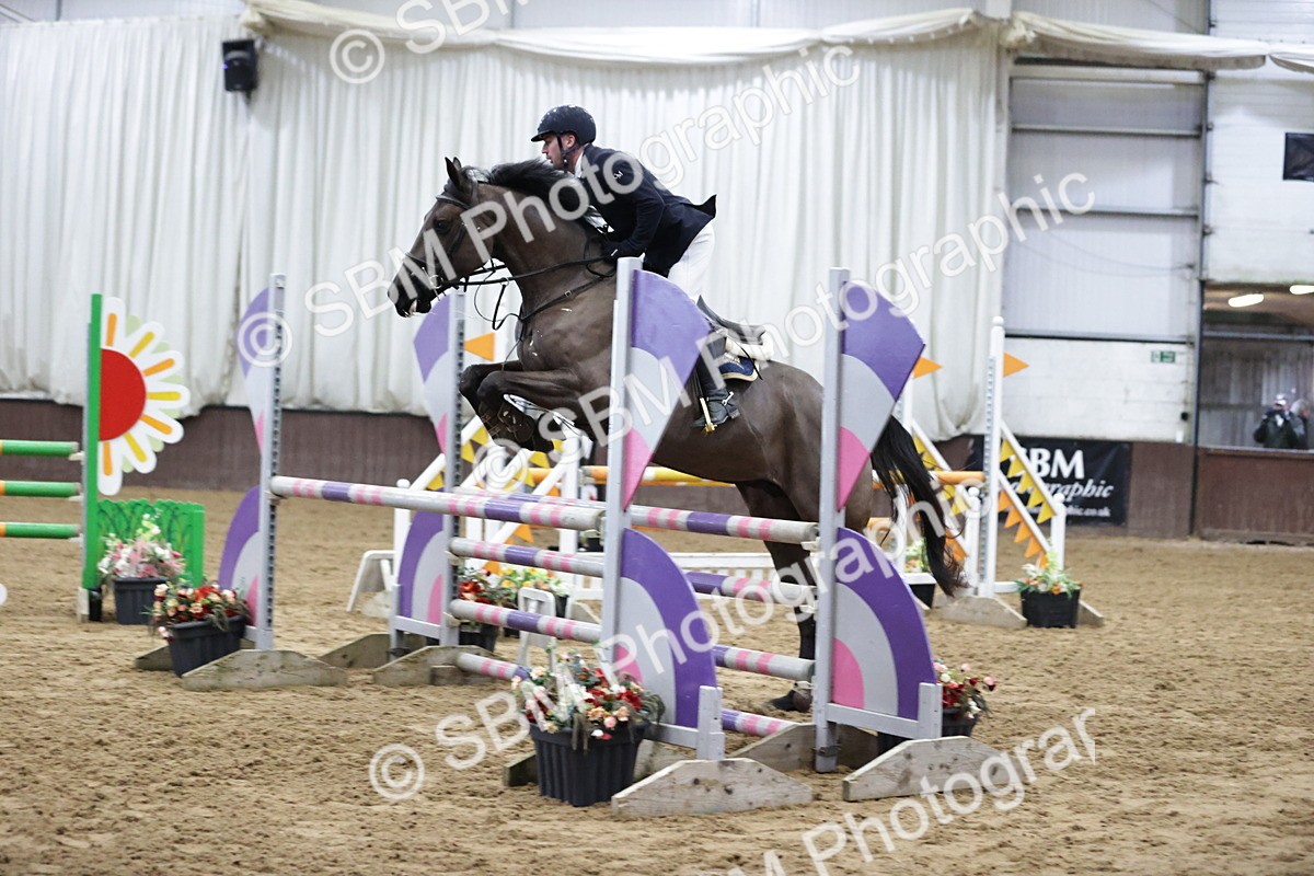 SBM_000751 - Class 3 - Nupafeed Supplements Senior Discovery/ 1m Open