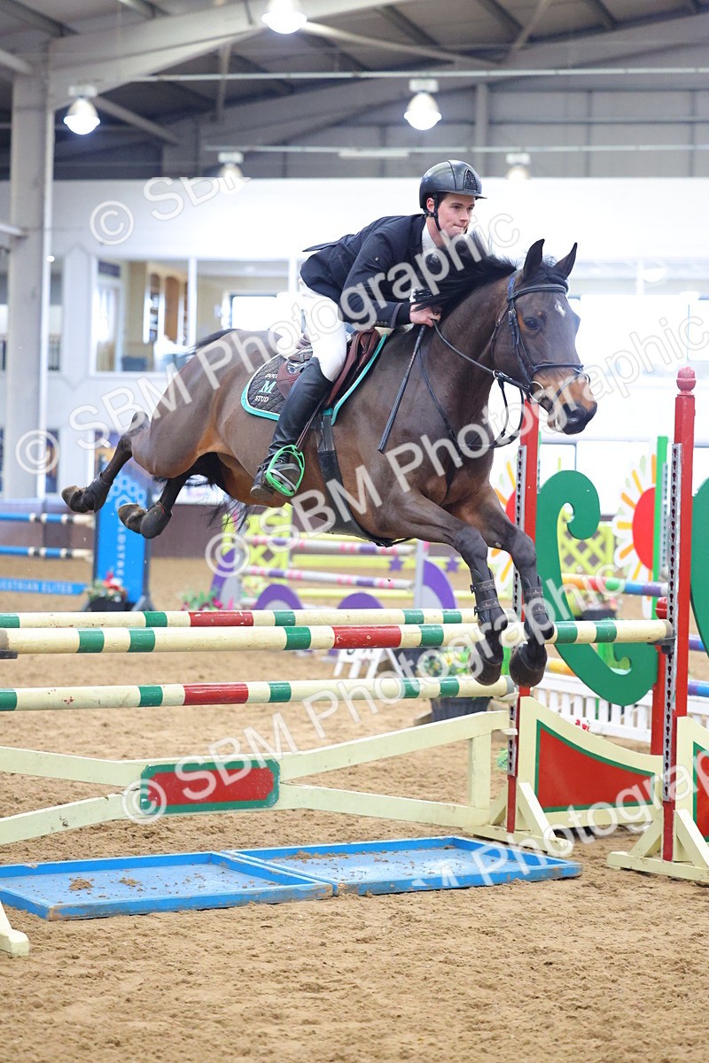 SBM_003131 - Class 8 - Senior Newcomers - 1.10m