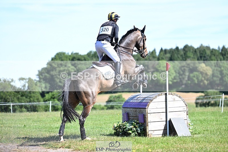 260530A-104811-13208 - C-320-Tom.Rowland