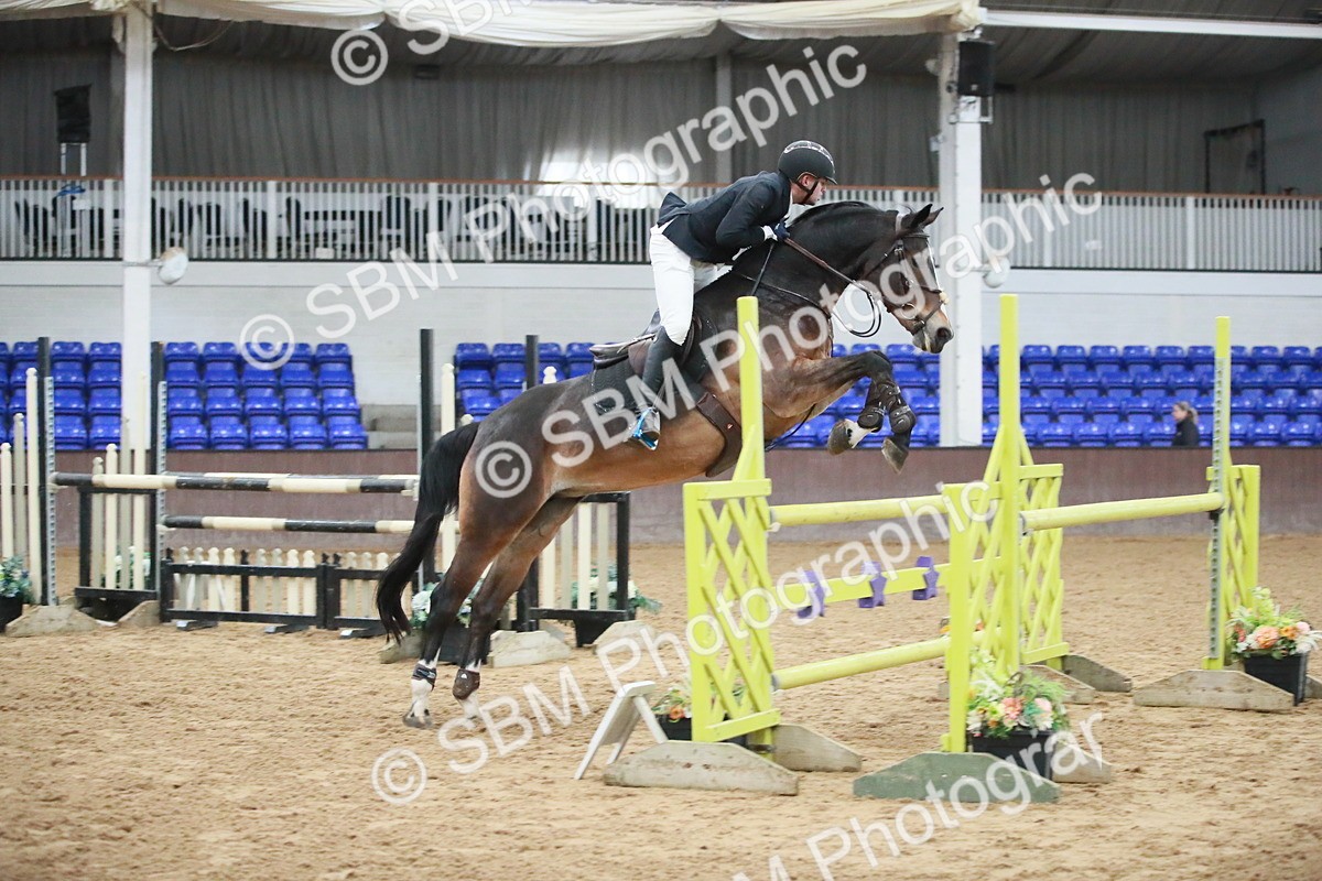 SBM_001038 - Class 4 - Senior Newcomers - 1.10m Open