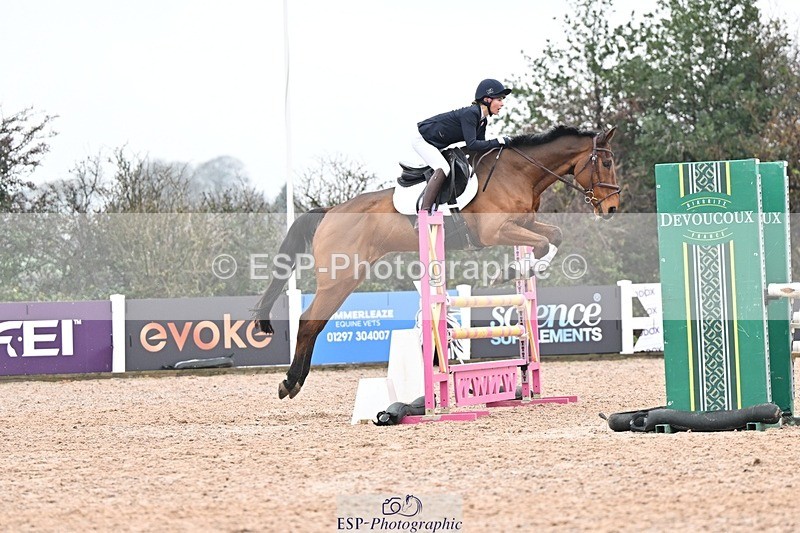 251115-134841-00940 - Cls 16-18 Children on Horses