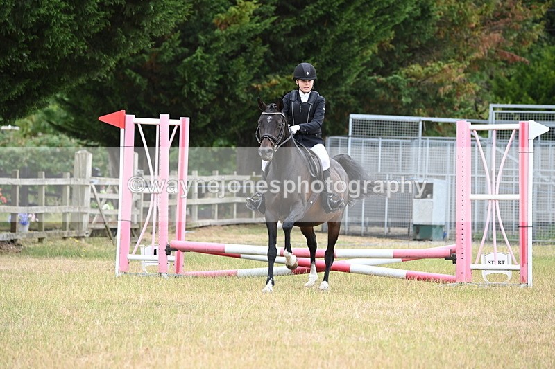 WJ6_9667 - Class 12 Minimus Jumping 45cm