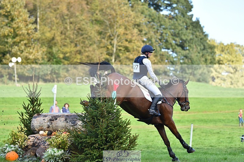 231022-144906-29279 - 327-ENSOR.VAN.HET.HELLEHOF-Francesca.Swallow-XC