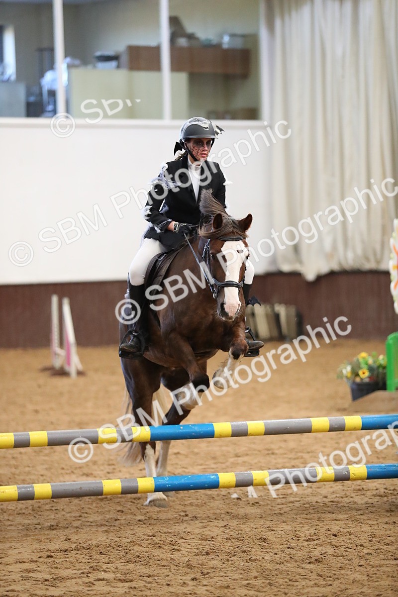 SBM_001813 - Class 3 - Horse & Hound