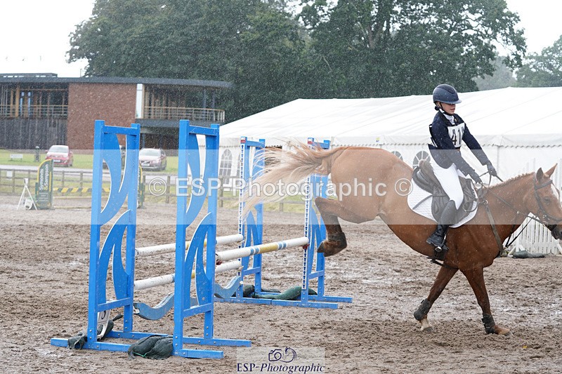 240824X-121958-23968 - 80cm Round 1 12.00 to 13.00