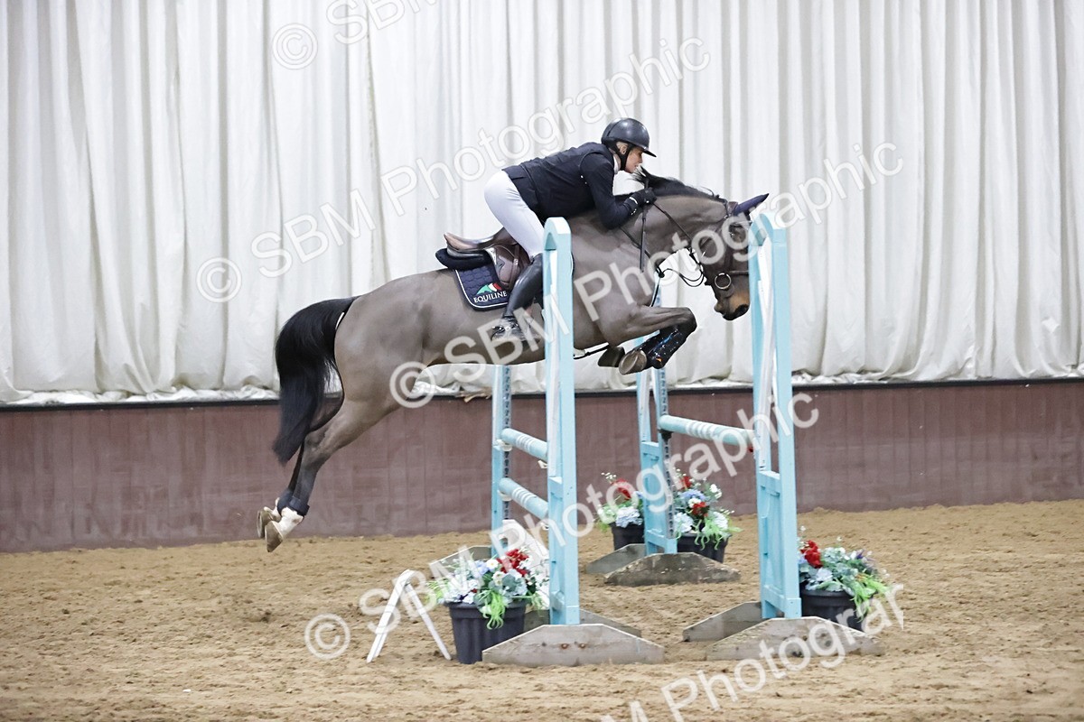 SBM_001076 - Class 4 - Senior Newcomers/ 1.10m Open