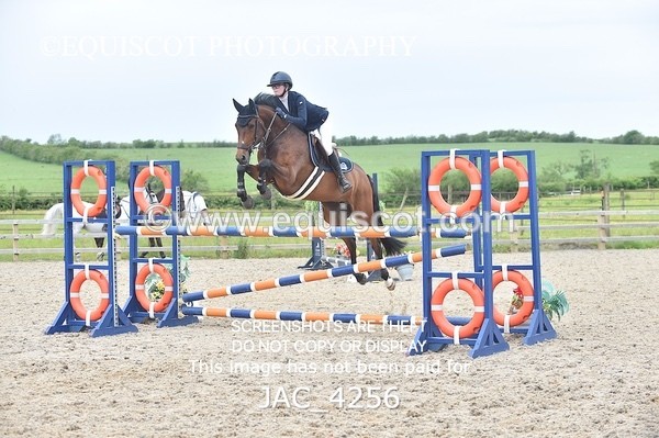 JAC_4256 - CLASS 6 Senior Foxhunter/ 1.20m Open
