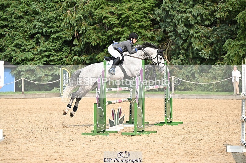 240818-150930-05106 - Cls 12A Snr Foxhunter & 1.20m Open