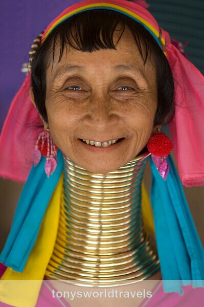 Ban Huay Pa Rai Hill Tribelong neck woman smilingChiang MaiThailandjpg - Smiling faces of the World