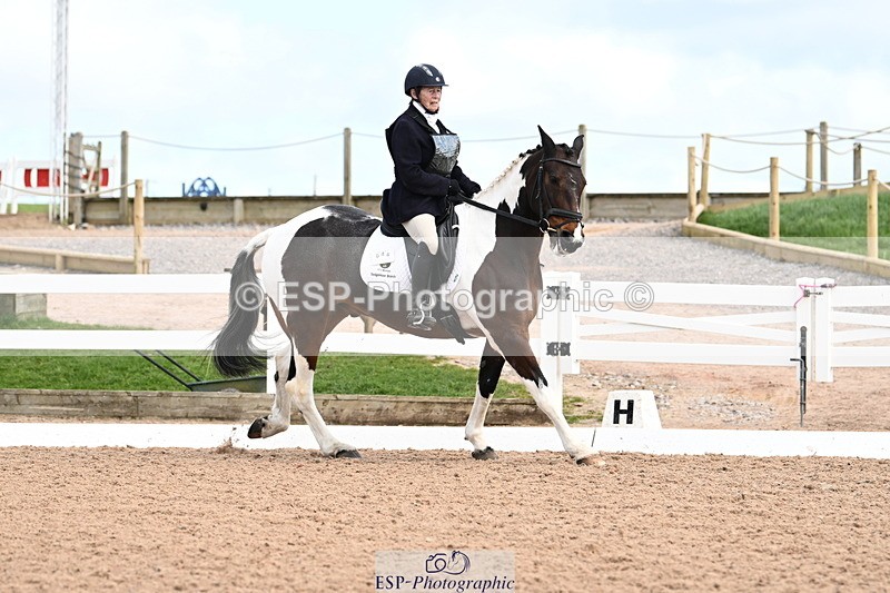 240324A-125804-02752 - Novice 27, 12.30 to 13.50