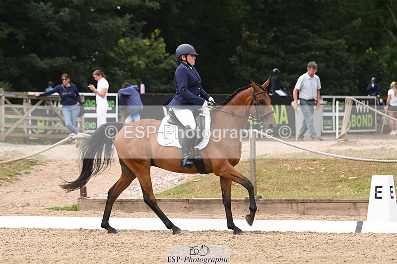 250719A-121002-04641 - 017-Samantha.Meech-Breezeblock