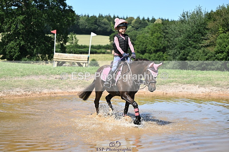 240729B-145956-02942 - Abbie's Group XC