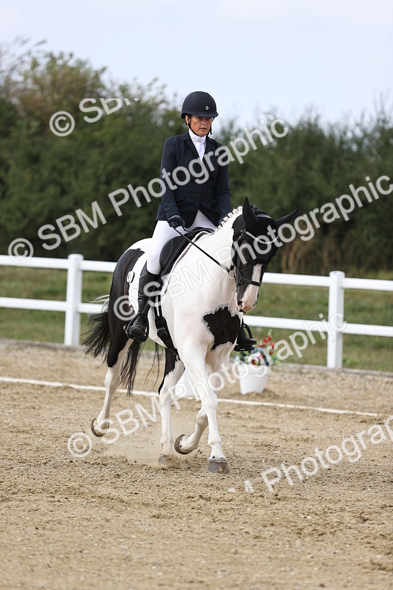 SBM_017973 - Class 14 - Novice 23 - 15.16-16.19