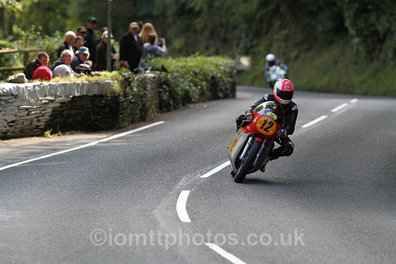 FOM_1003 - Classic TT Lap of honour