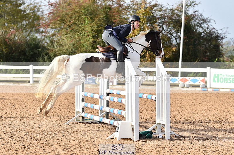 231028A-111524-00746 - Cls 2 British Novice & 80cm Open