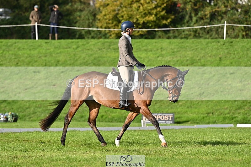 251024A-101347-07997 - F-453-Lucy.Lloyd