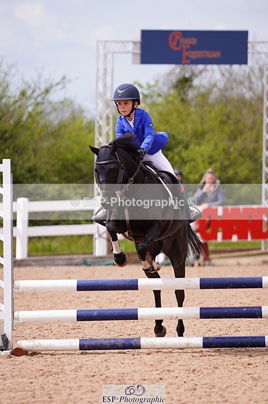 240506A-142808-09518 - Cls 17 Club 60cm