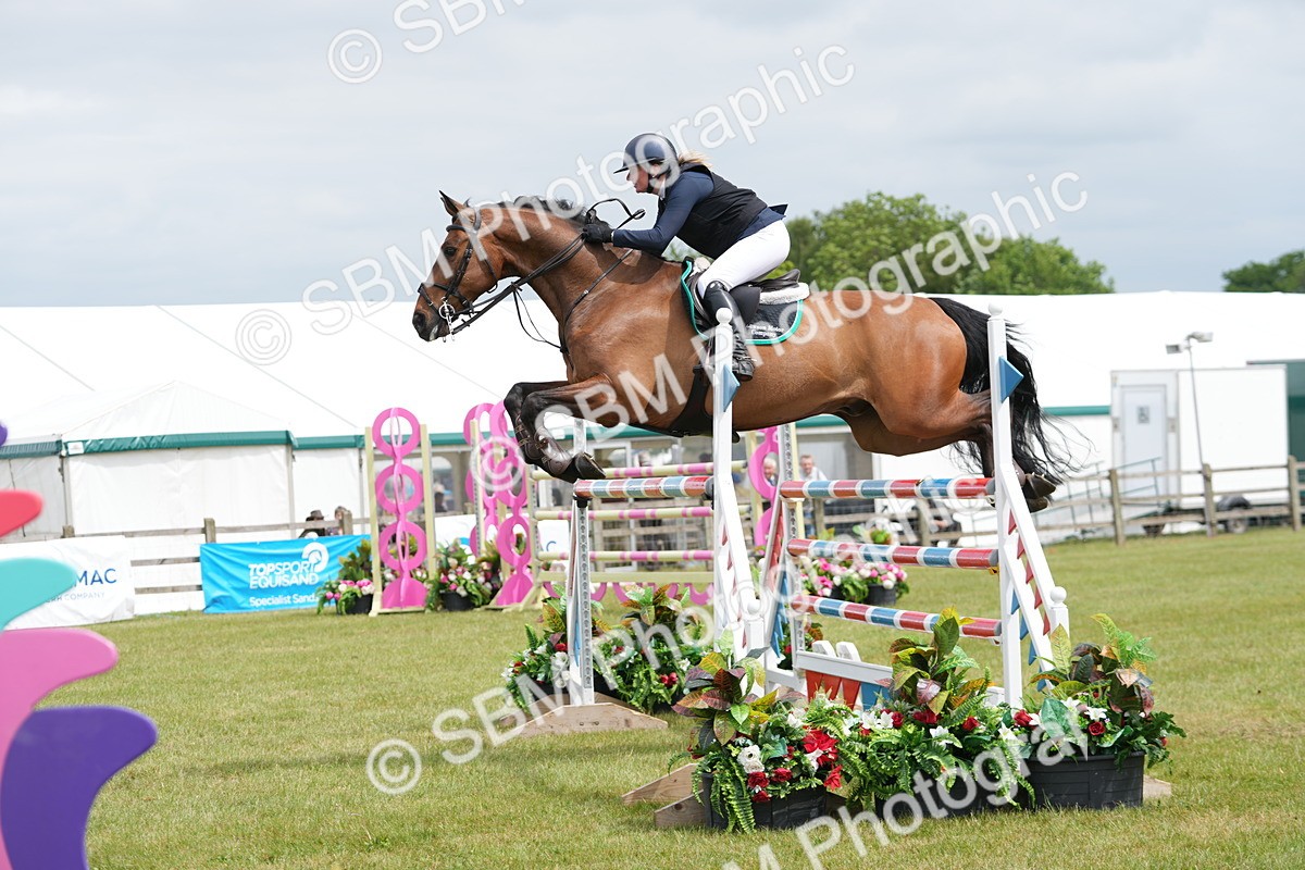 SBM_06497 - Class 202 - National 1.40m Open