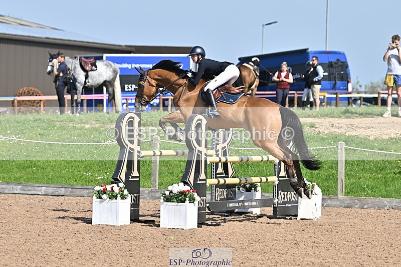 240509A-103647-00926 - Cls 8 Foxhunter