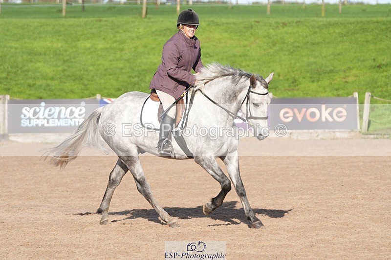 250920-164800-01982 - Cls 23 UnAffiliated 80cm Derby