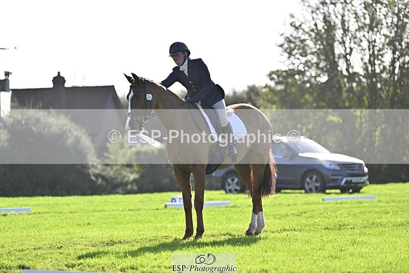 241025-114901-06944 - 370-Emma.Tamblyn-COOL.JET.II