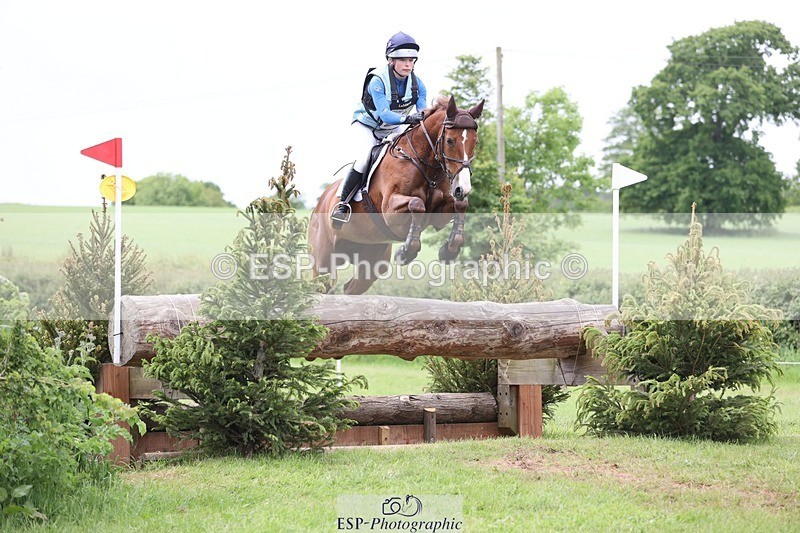 240525-165334-18179 - 269-EMERALD_KATIE-Isabelle_Cook