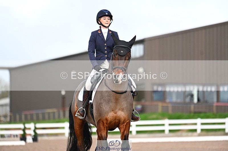 240218A-135950-07939 - 174-Charlie.Cornish-Dali.Van.Het.Burghof.Z