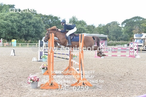 JAC_6259 - CLASS 9 SAT Pony Foxhunter/ 1.10m Open