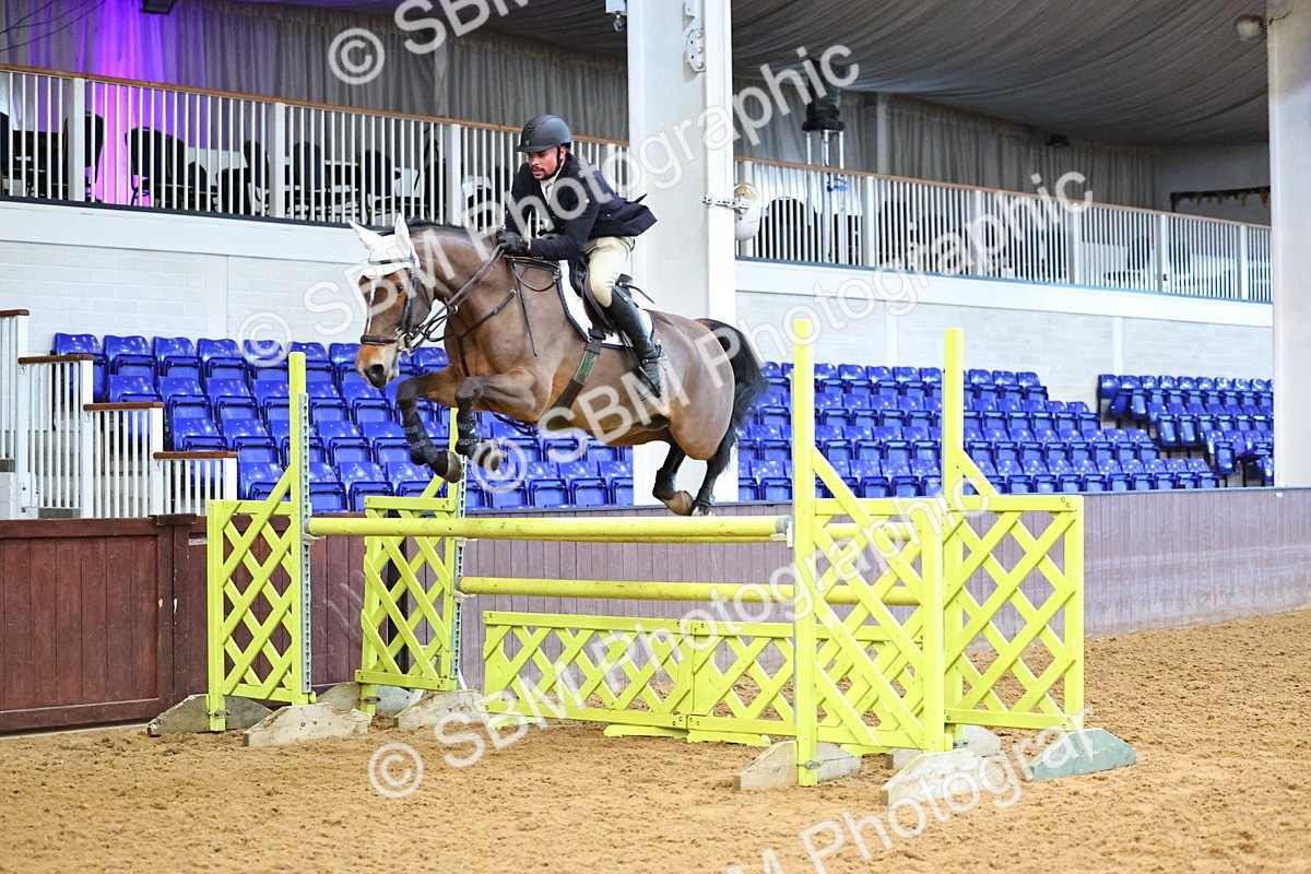 SBM_001202 - Class 4 - Senior Newcomers - 1.10m