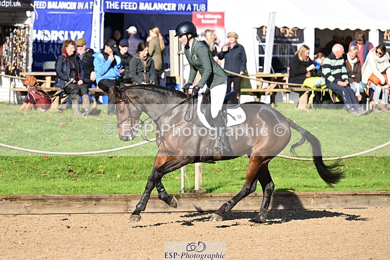 251024A-105106-06600 - B-150-Susie.Berry