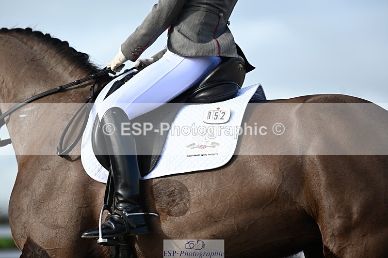 240218A-140412-08554 - 152-Beth.Miller-Lillie.Langtry