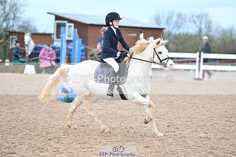 231203A-111037-00748 - Cls 16+17 Club and Schools 80cm