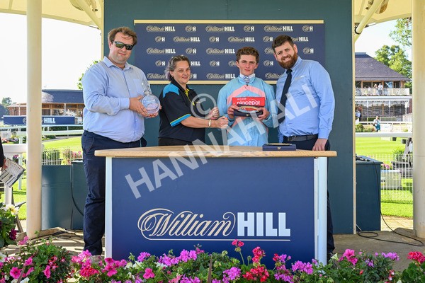 110725-Race 7-Secret Beach-0610 - Race 7 5.40pm William Hill Bet In Running Apprentice Handicap