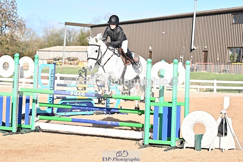 251119-133753-00486 - Cls 4 Newcomers and 1.10m Open