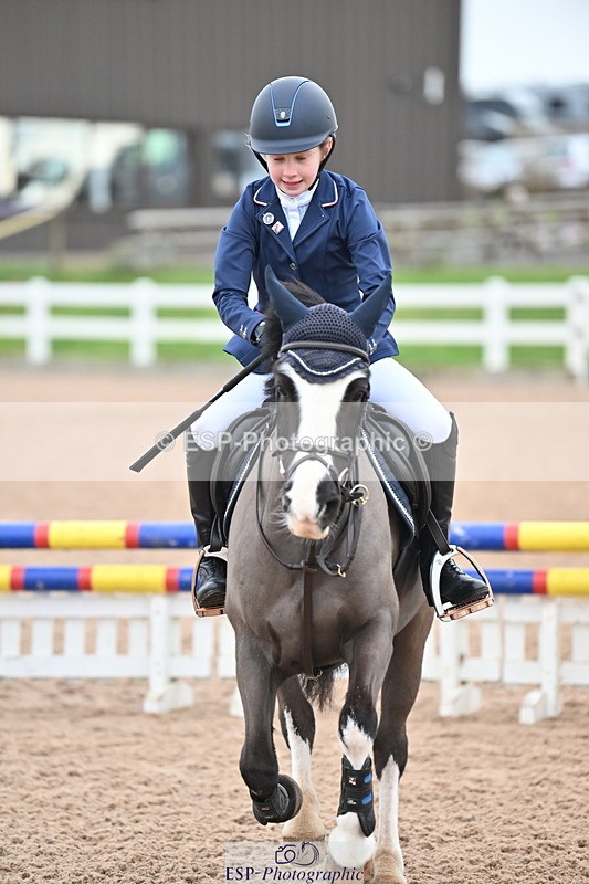 240128A-094941-00113 - Cls 1 Pony Intro 70cm