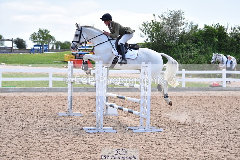 230531A-121736-00257 - Cls 4 Newcomers & 1.10m Open