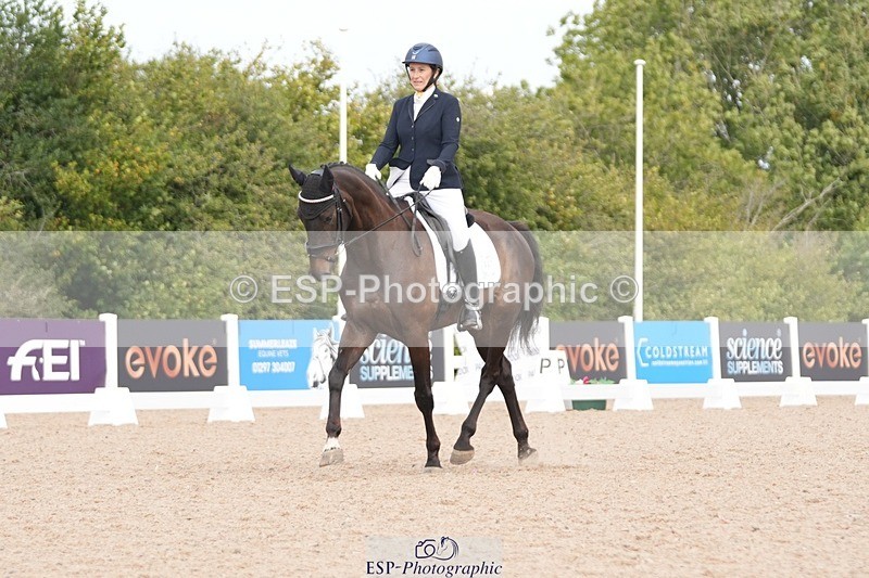 250906-112757-01990 - 027-Amanda.KingInvincible