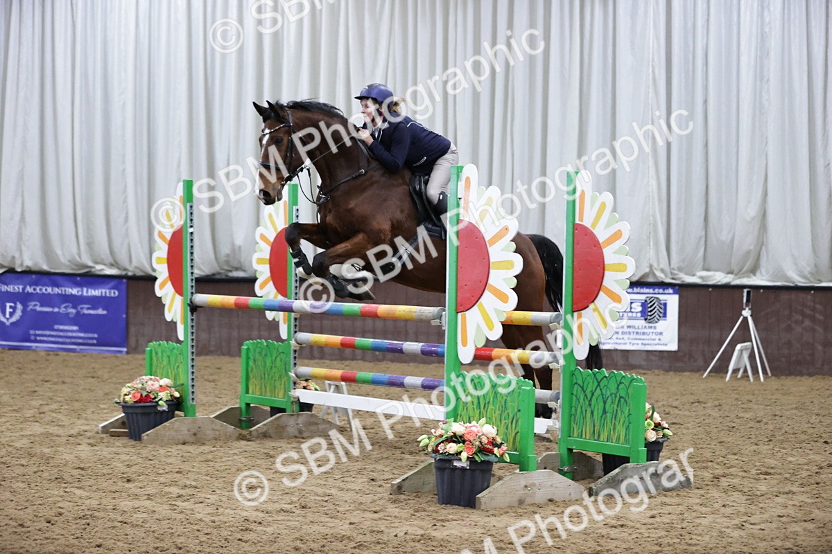 SBM_001422 - Class 4 - Senior Newcomers/ 1.10m Open