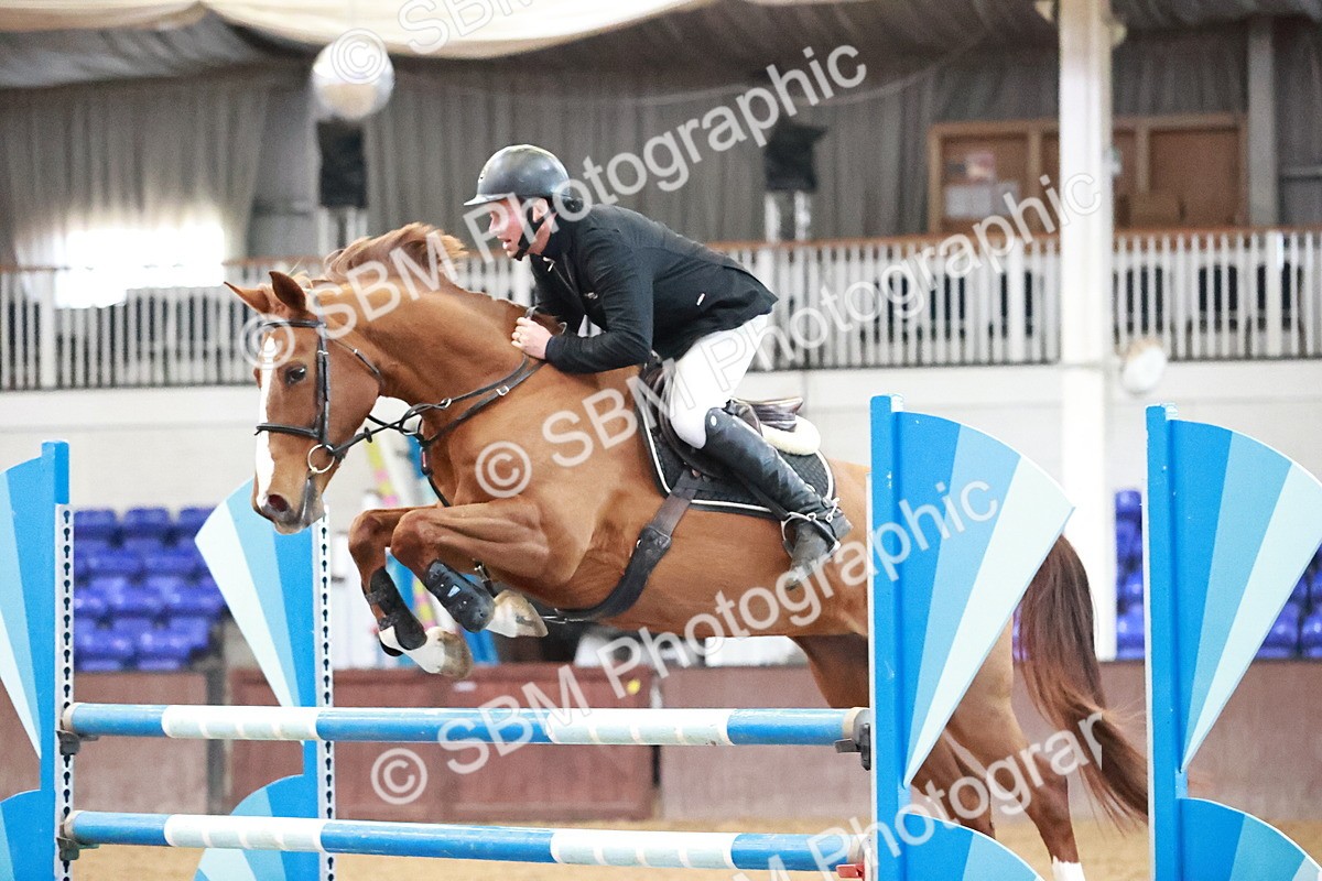 SBM_003092 - Class 11 - Senior Foxhunter 1.20m