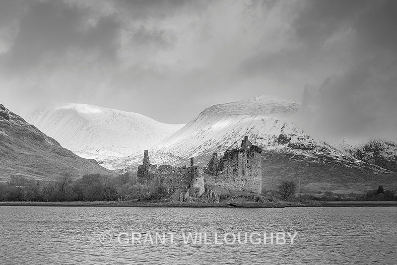 Kilchurn Castle BW - Monochrome