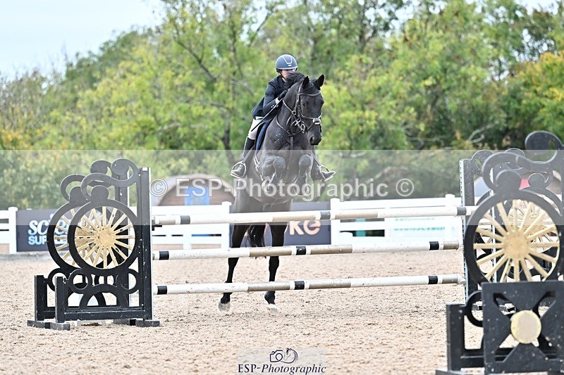 251015-130909-00499 - Cls 4 Newcomers and 1.10m Open