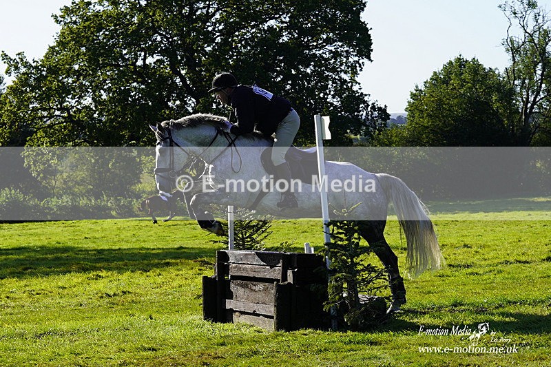  WWHT 031021 565 - WWEC Novice Restricted (0.80m) 18/10/20