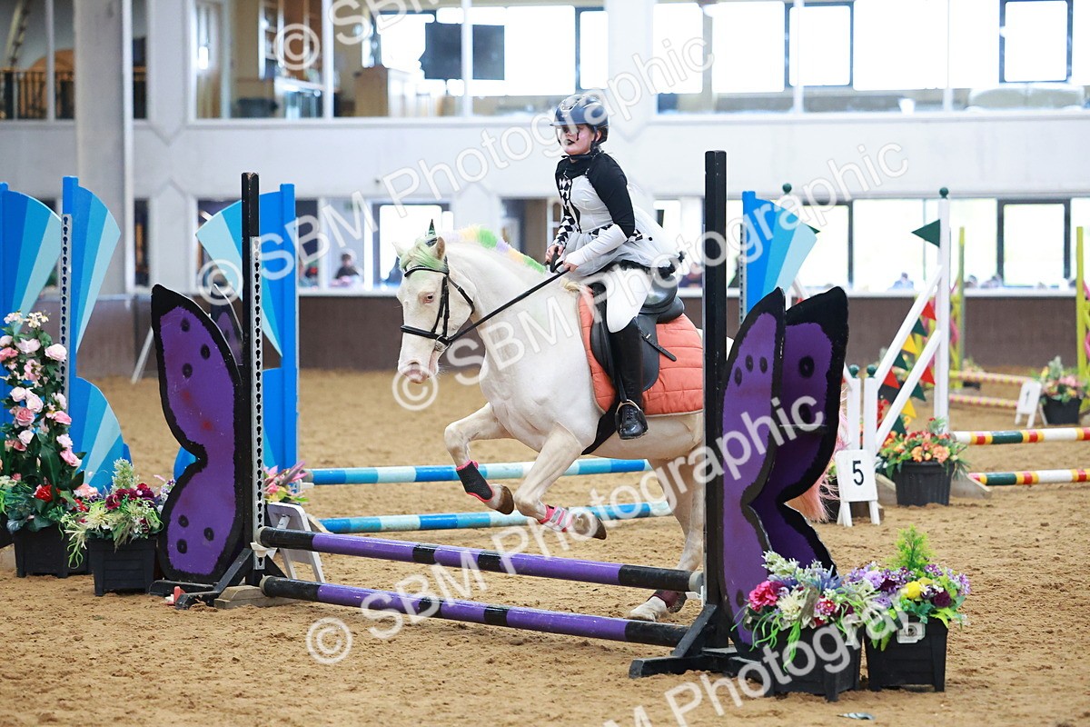 SBM_001663 - Class 3 - Horse & Hound (60cm)