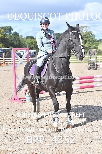 BPP_4352 - CLASS 6 HORSE 60CM FINAL