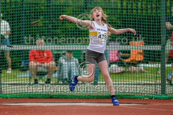 Age25SUN-920524 - Field Female Set Two