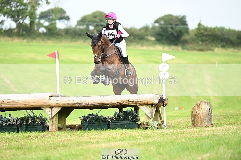 240831A-130940-02809 - 066-Catherine.Van.Randwyck-BALLYLENNON.SAMBUCA