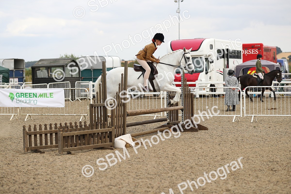 SBM_05639 - Class 48a Style & Performance 70cm (15-19)